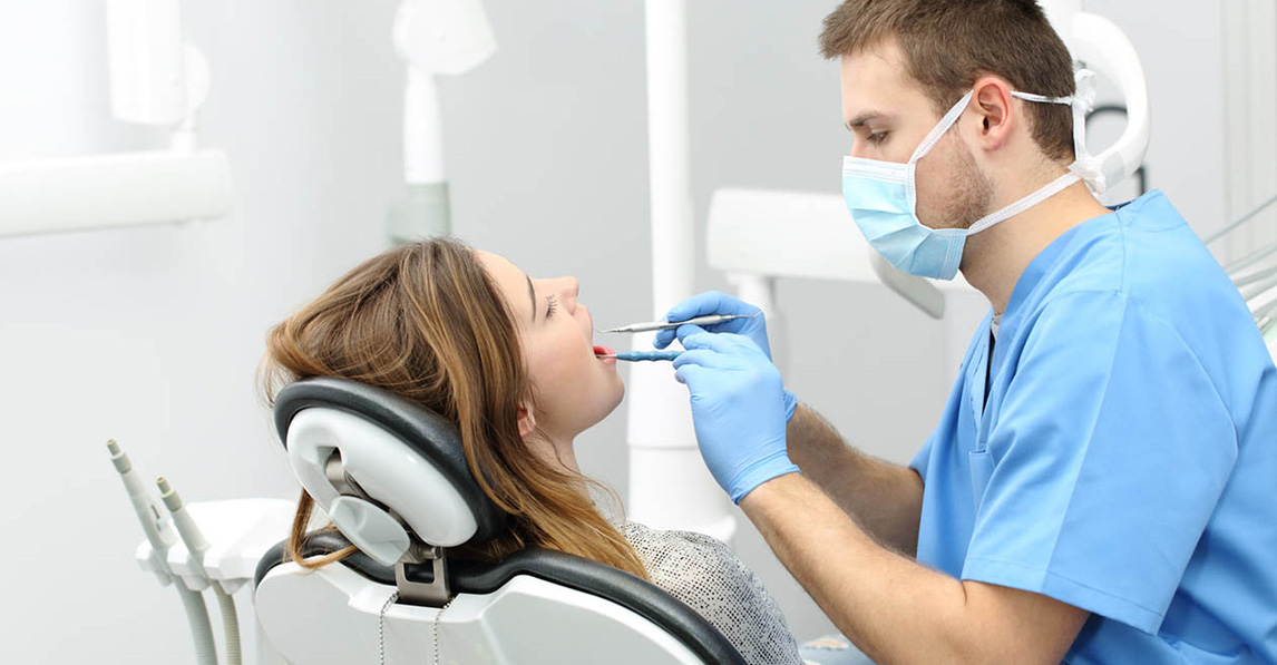 Средства для отбеливания зубов стоматологов